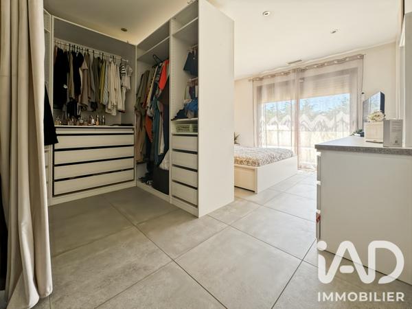 Maison à vendre 7 pièces 234 m² Arles
