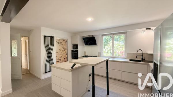 Maison à vendre 6 pièces 207 m² Robion
