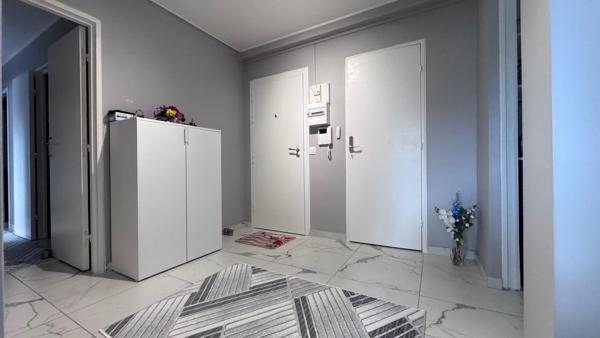 Rare a la vente vaste T6 marseIlle 10eme