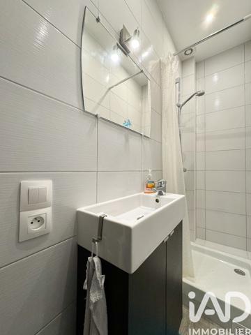 Location appartement 3 pièces 45 m² Issy-les-Moulineaux