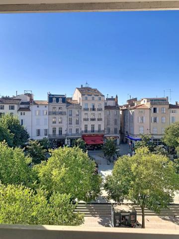 Appartement T4 à la Mairie
