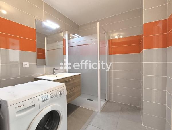 Appartement
         2 pièces
        - 42 m² Exclusivité 299 000 € *