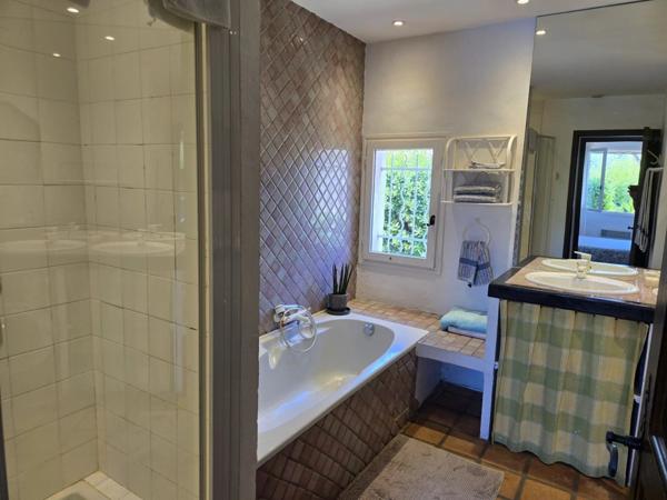 Vente Villa 6 pièces 121 m2 à Bormes-les-Mimosas