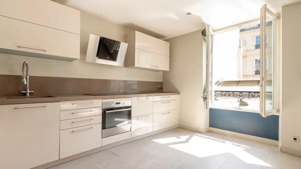 Appartement Paris 10 e - BONNE NOUVELLE / PETITES ÉCURIES