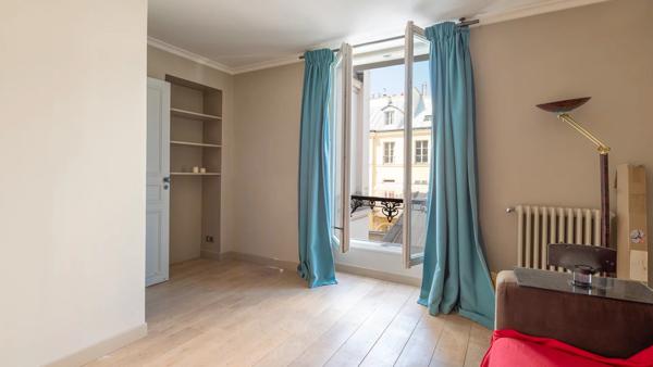 Appartement Paris 10 e - BONNE NOUVELLE / PETITES ÉCURIES