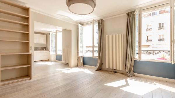 Appartement Paris 10 e - BONNE NOUVELLE / PETITES ÉCURIES