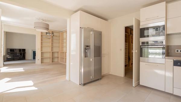 Appartement Paris 10 e - BONNE NOUVELLE / PETITES ÉCURIES