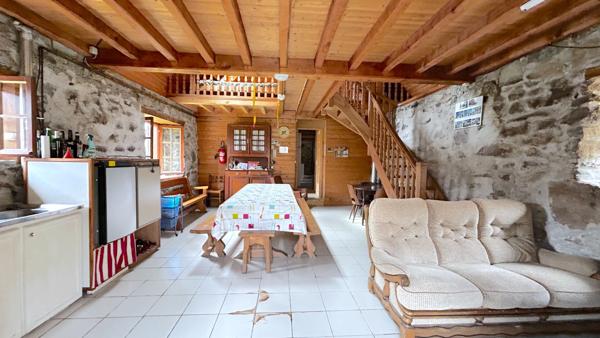 A VENDRE ANCIENNE GRANGE DE 120 M2 SUR 15000 M2 DE TERRAIN - SECTEUR SALLES - ARGELES GAZOST , Argeles gazost A VENDRE ANCIENNE GRANGE DE 120 M2 SUR 15000 M2 DE TERRAIN - SECTEUR SALLES - ARGELES GAZOST , Argeles gazost