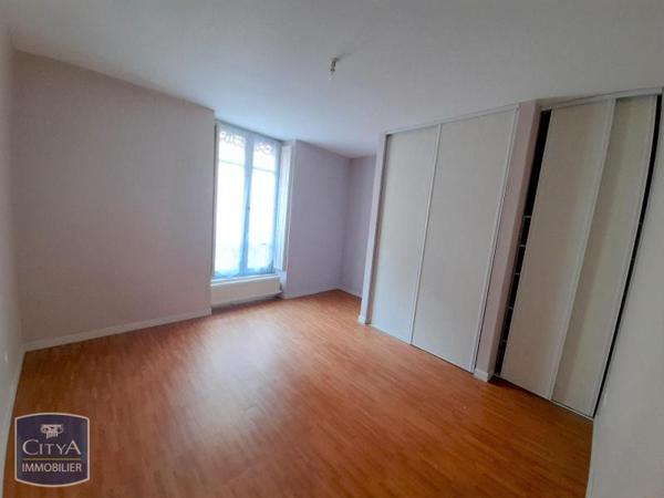 Appartement à louer 3 pièces 95.65m²
