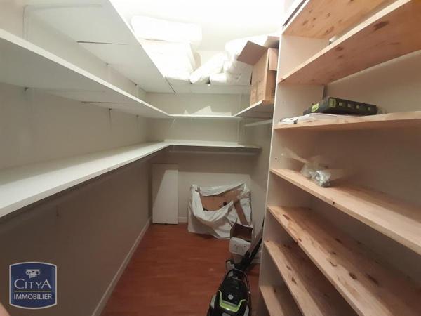 Appartement à louer 3 pièces 95.65m²