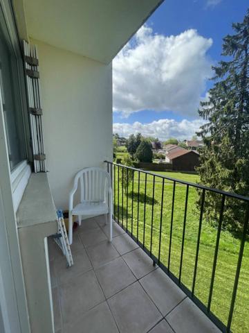 Appartement lumineux avec balcon et garage – T4