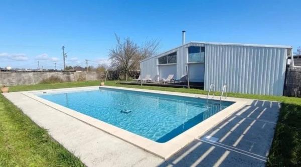 Belle maison de 175 m² avec piscine à Loudun