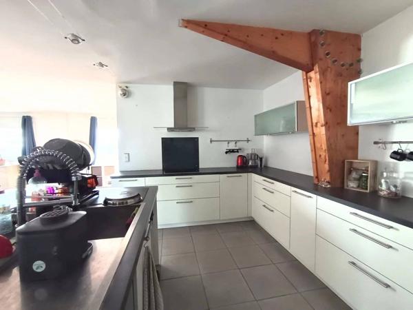 Belle maison de 175 m² avec piscine à Loudun
