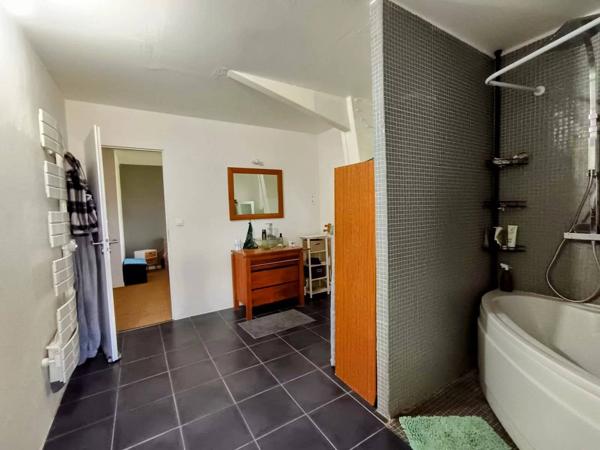 Belle maison de 175 m² avec piscine à Loudun