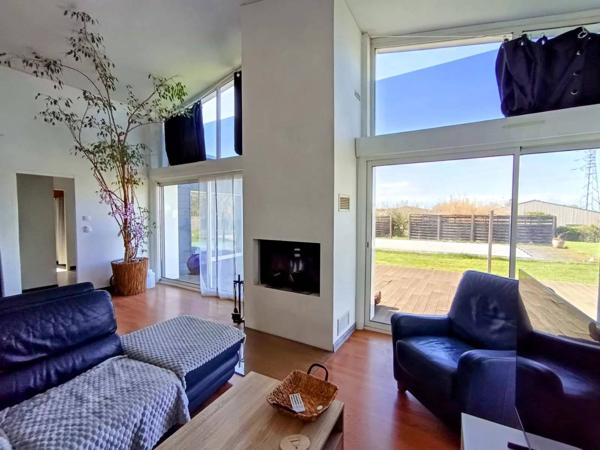 Belle maison de 175 m² avec piscine à Loudun