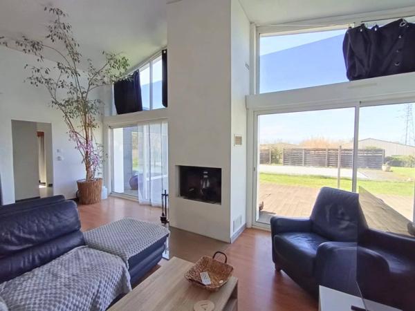 Belle maison de 175 m² avec piscine à Loudun