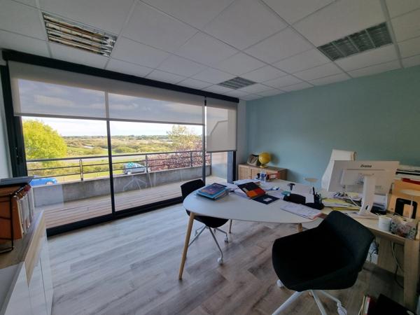 A vendre, BUREAUX lumineux avec vue sur le marais – Zone tertiaire du Gatineau, 85 SAINT HILAIRE DE RIEZ