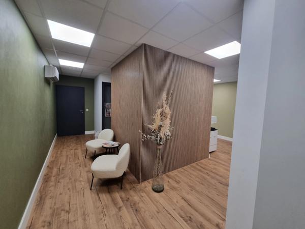 A vendre, BUREAUX lumineux avec vue sur le marais – Zone tertiaire du Gatineau, 85 SAINT HILAIRE DE RIEZ