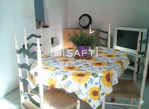 Maison d'environ 84 m² à mi-chemin entre plages et centre ville,