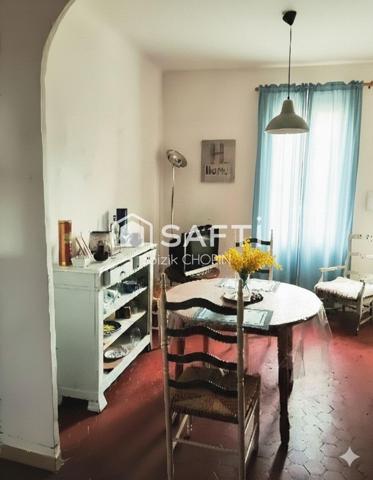 Maison d'environ 84 m² à mi-chemin entre plages et centre ville,