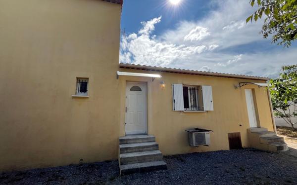 Maison à vendre    4 pièces •  Lablachère