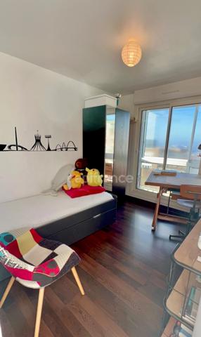 Dpt Finistère (29),BREST, PROCHE CENTRE VILLE, APPARTEMENT 159 M2, DERNIER ETAGE, TERRASSE, VUE PANORAMIQUE, VUE MER, DEUX GARAGES, DOUBLE ASCENSEURS,