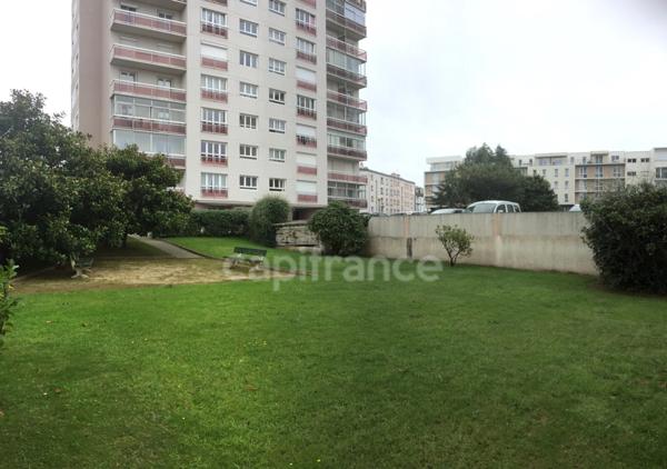 Dpt Finistère (29),BREST, PROCHE CENTRE VILLE, APPARTEMENT 159 M2, DERNIER ETAGE, TERRASSE, VUE PANORAMIQUE, VUE MER, DEUX GARAGES, DOUBLE ASCENSEURS,
