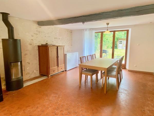 Maison familiale en pierres rénovée