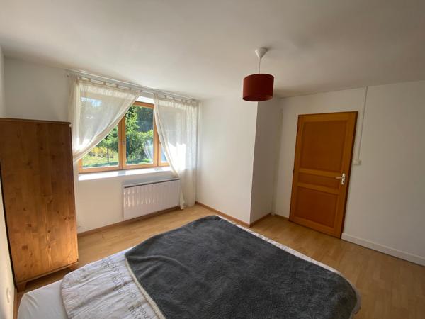 Maison familiale en pierres rénovée