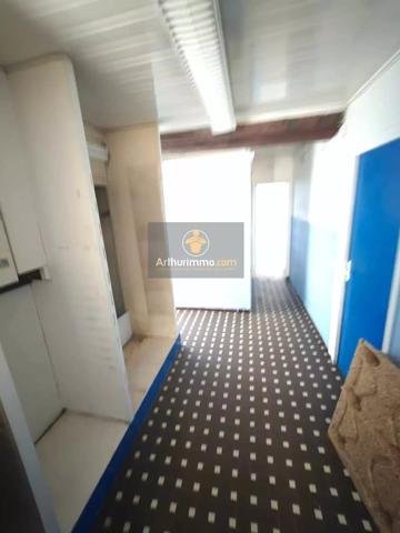 Vente                                                      Immeuble
                        
                     10 pièces                      200 m2                     à Sarcelles