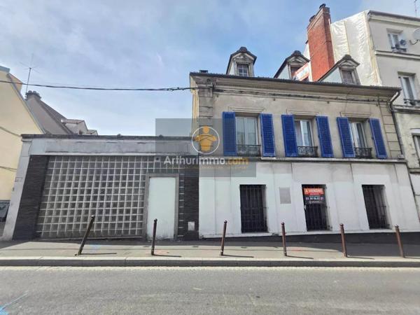 Vente                                                      Immeuble
                        
                     10 pièces                      200 m2                     à Sarcelles