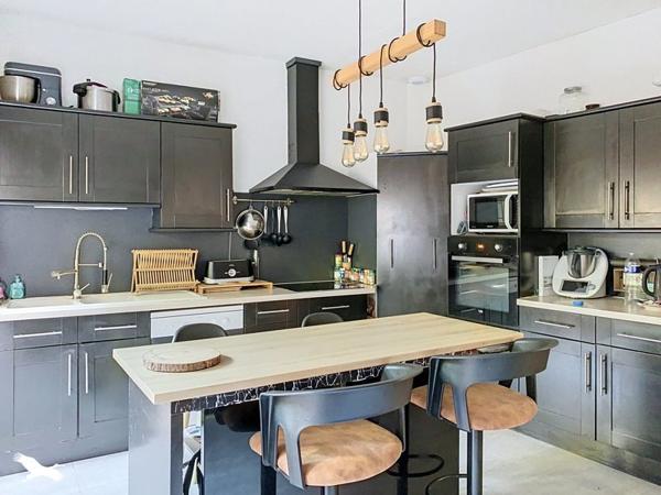 Maison à vendre 228 975 € Fronton 6 p 150 m² DPE B