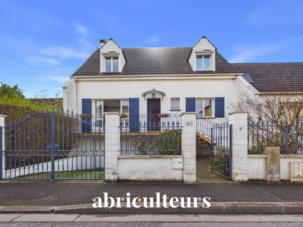 Splendide Maison de 140.0 m² Grand extérieur A visiter