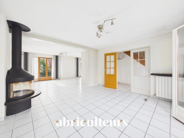 Splendide Maison de 140.0 m² Grand extérieur A visiter