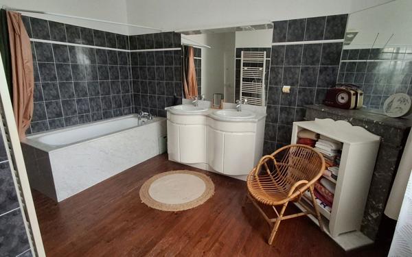 Maison à vendre    4 pièces •  Périgueux