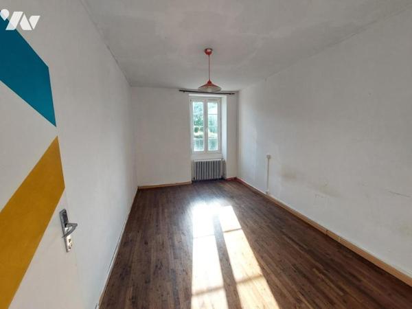 A VENDRE-MAISON - RUILLE LE GRAVELAIS