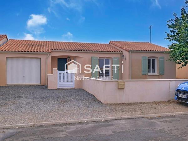 Maison de plain pied à Mougon