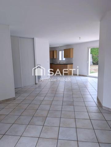 Maison de plain pied à Mougon