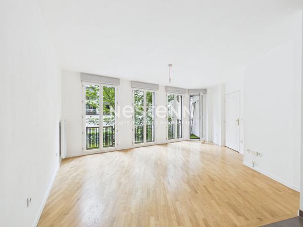 Appartement 2 pièces à vendre avec vue jardin à Paris