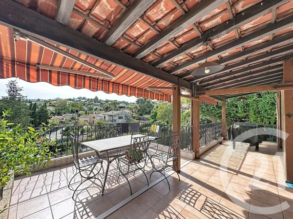 Maison à vendre  5 pièces - 140 m 2   MANDELIEU LA NAPOULE  - 06