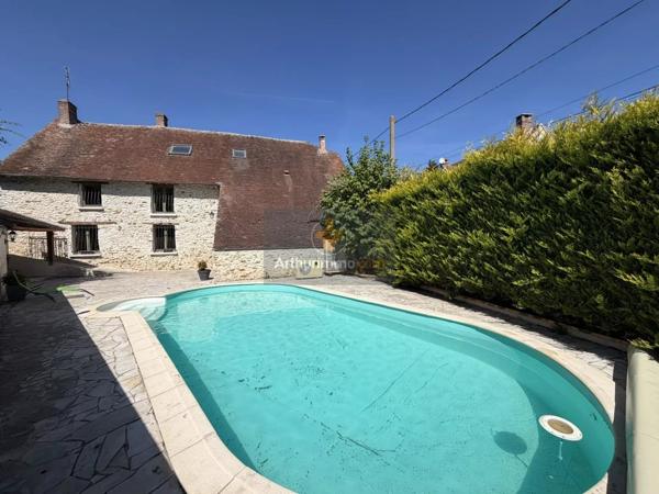 Vente                                                      Maison
                        
                     8 pièces                      252 m2                     à Rozay-en-Brie