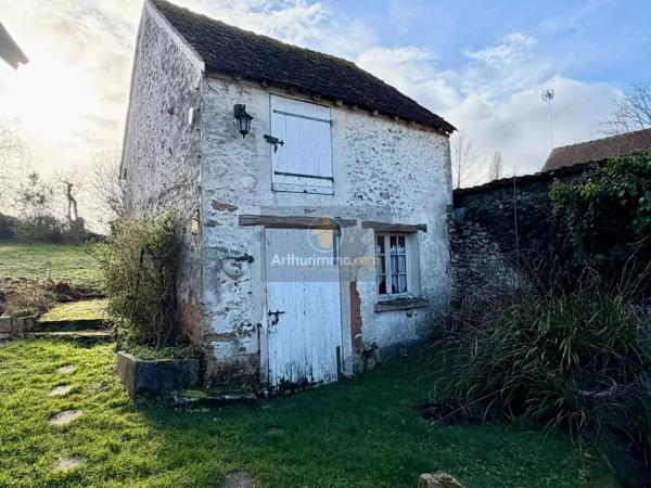 Vente                                                      Maison
                        
                     8 pièces                      252 m2                     à Rozay-en-Brie