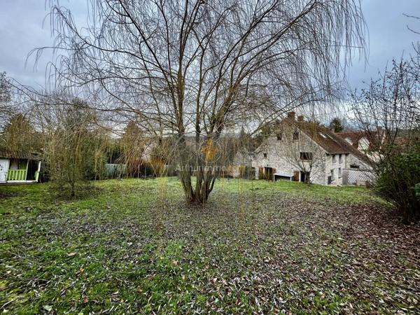 Vente                                                      Maison
                        
                     8 pièces                      252 m2                     à Rozay-en-Brie
