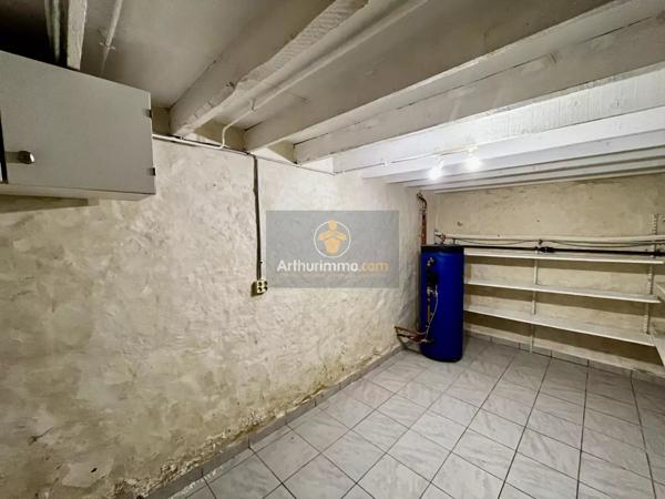 Vente                                                      Maison
                        
                     8 pièces                      252 m2                     à Rozay-en-Brie