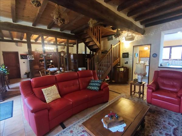 Maison à vendre |  Vaux |  7 pièces | 170 m²