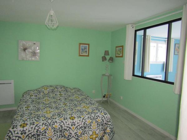 DOUZAT 16290-Appartement meublé T3 en rez de chaussée