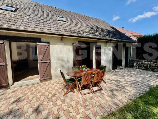 Super potentiel pour cette maison de Saint Symphorien le Château ! 