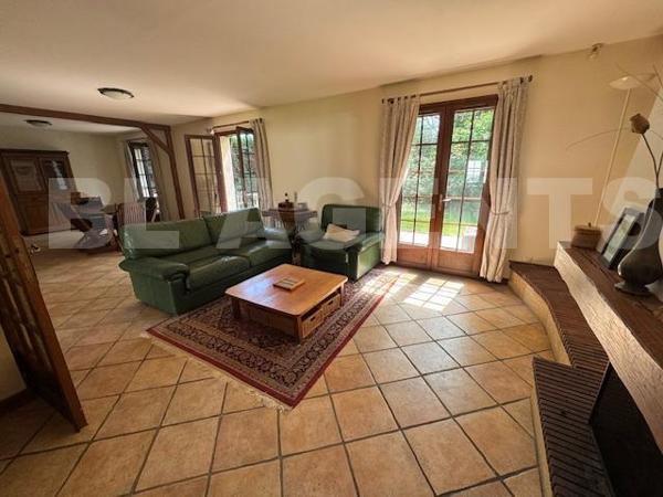 Super potentiel pour cette maison de Saint Symphorien le Château ! 