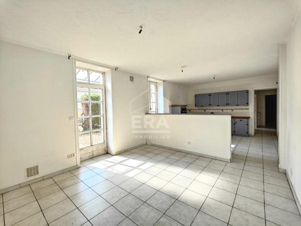 A vendre maison Châteaubernard 5 pièce(s) 112 m2