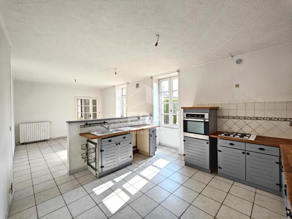A vendre maison Châteaubernard 5 pièce(s) 112 m2